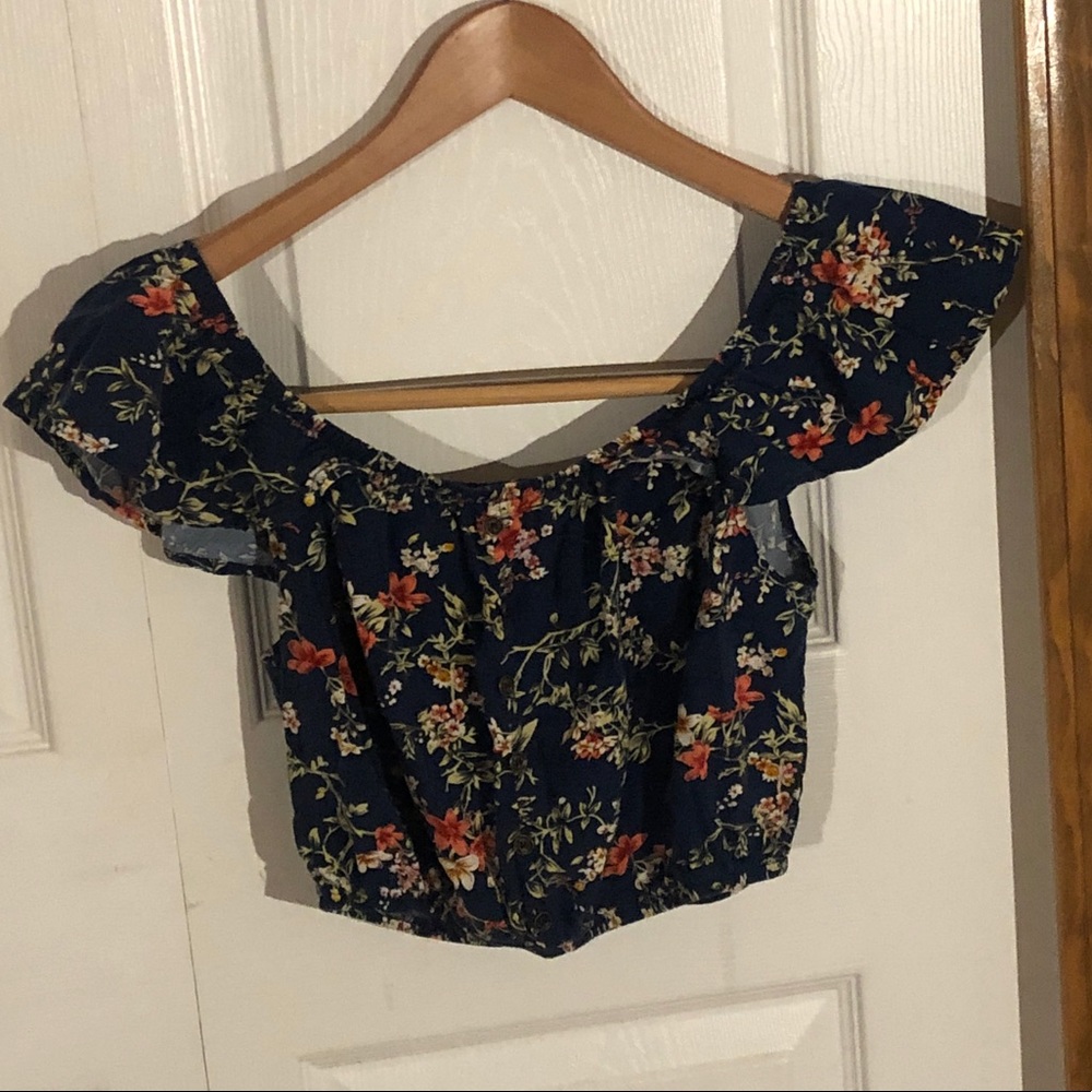 Crop top